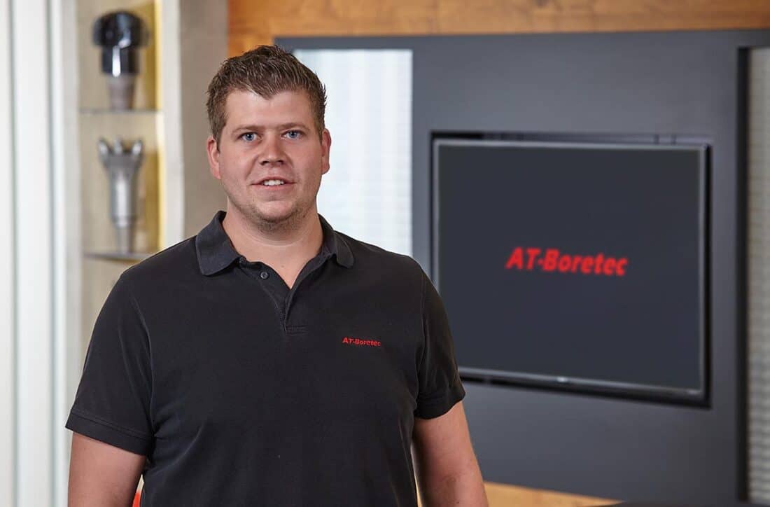 Portraitfoto Jannik Geueke der Maschinenbau Tigges GmbH